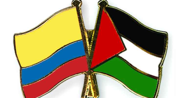The flags of Palestine and Colombia side-by-side. 
