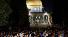 Restrictions fail to deter Palestinian worshipers at Al-Aqsa Mosque