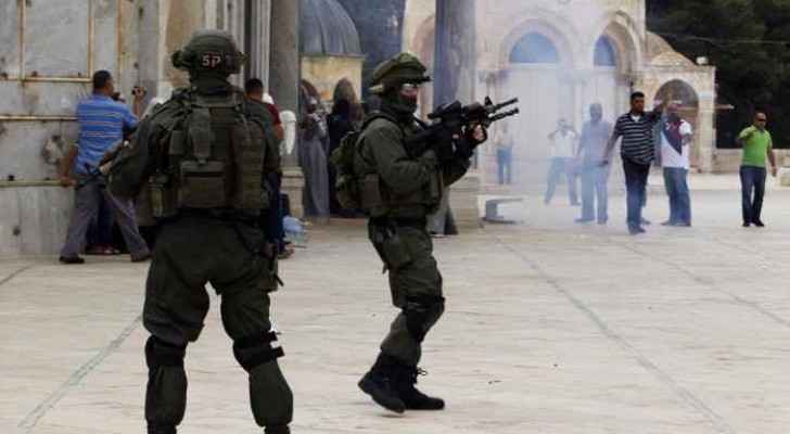 Ten Palestinian worshippers were injured after Israeli forces attacked the Al Aqsa mosque compound on Sunday. (Photo from archives)