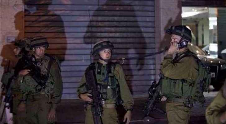Israeli forces arrest four Palestinians in the West Bank