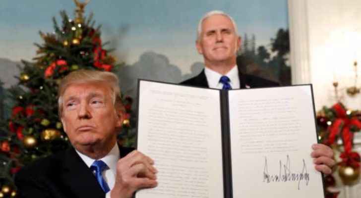 Trump signed a deicison to recognize Jerusalem as Israel's capital. (Roya Arabic)