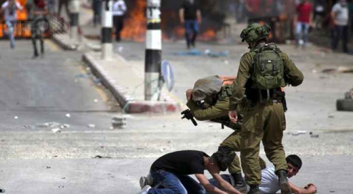 Israeli forces arrested demonstrates in the West Bank (AFP)