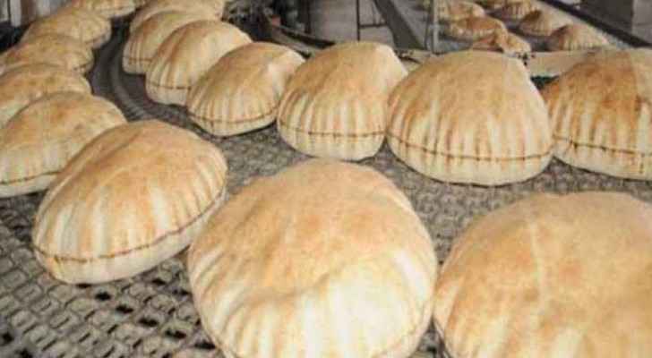 Bread prices might reach 32 piasters per kilo 