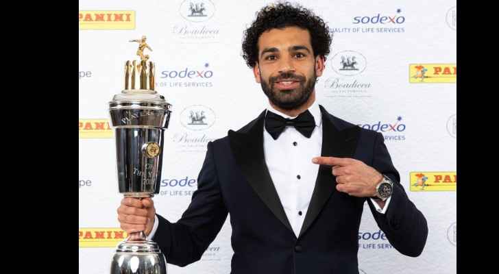Mohammed Salah recieving the award of Player of the Year. (PFA )