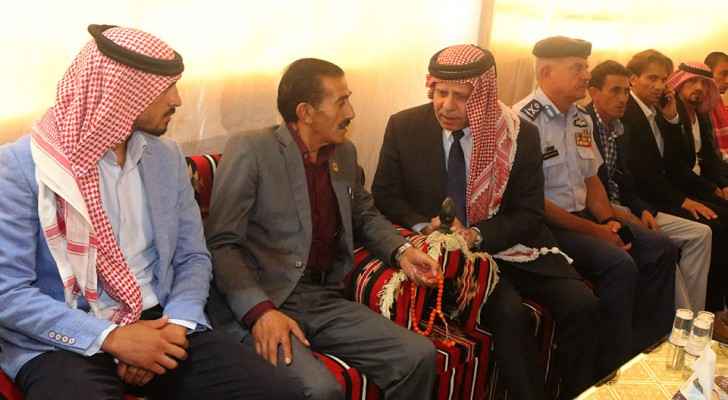 Prince Faisal visits pilot Khawaldeh family, offers condolences