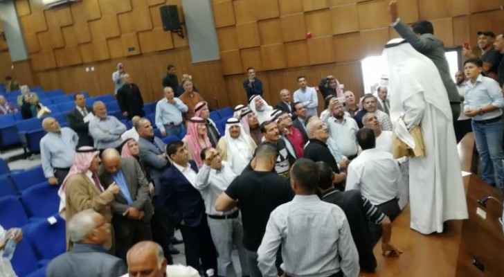 Ministers visit Ma’an, cut their meeting with public short