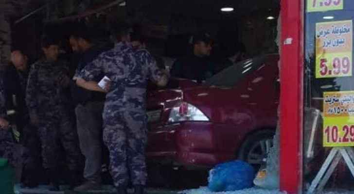 Video: Car drives into coffee roastery in Zarqa