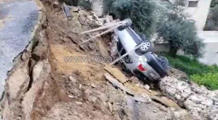 Heavy rains in Ajloun cause landslides