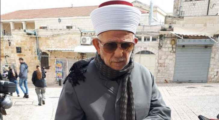 Israel bans Jerusalem Awqaf Chairman from entering Al-Aqsa for 40 days