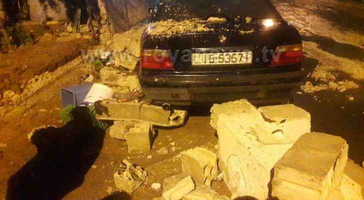 Wall collapses on car in Zarqa