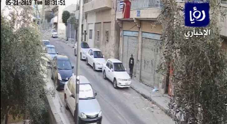 Video: Man steals car in Zarqa