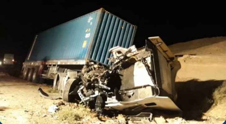 Truck driver dies in rollover accident in Aqaba