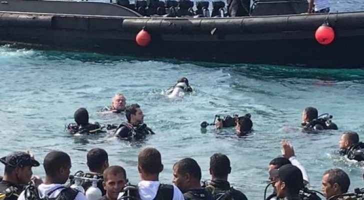 Video: King, Crown Prince join divers in cleaning Aqaba's beaches