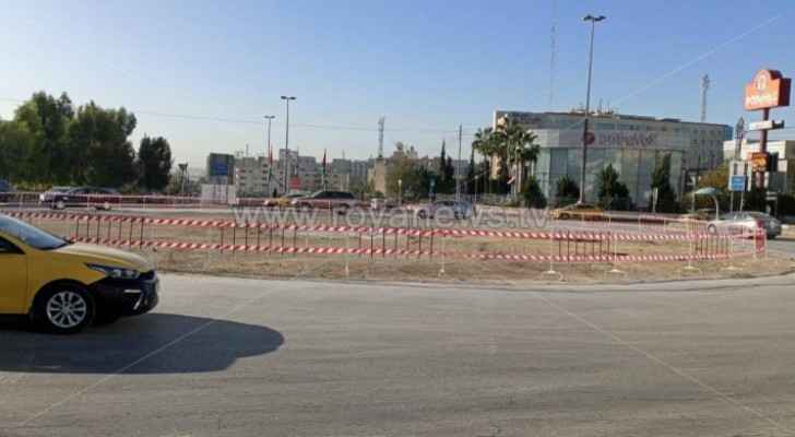 Four traffic lights to be installed at 6th circle in Amman on Sunday
