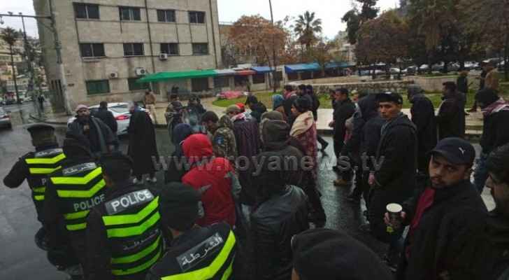 Photos: Tens of unemployed young men from Tafilah organize protest in Amman