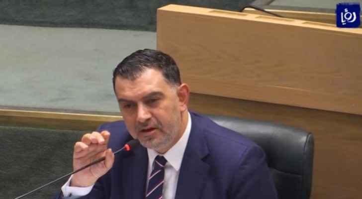 Labor Minister: Public sector employees shall have a paid official leave for two weeks