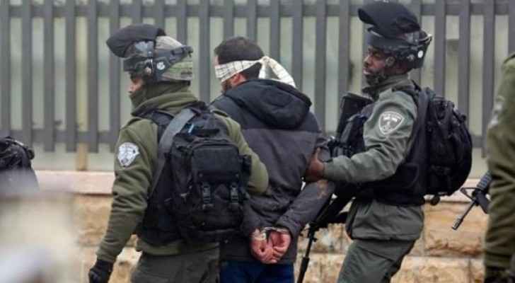 Israeli Occupation arrests 14 Palestinians in West Bank