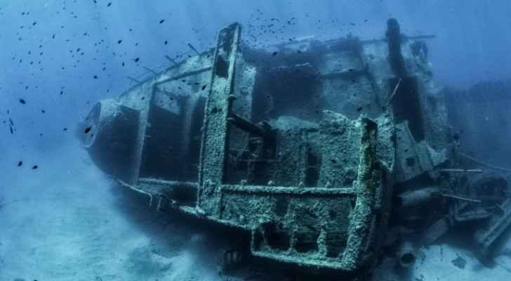 Rescuers detect 'underwater noises' in hunt for lost Titanic sub