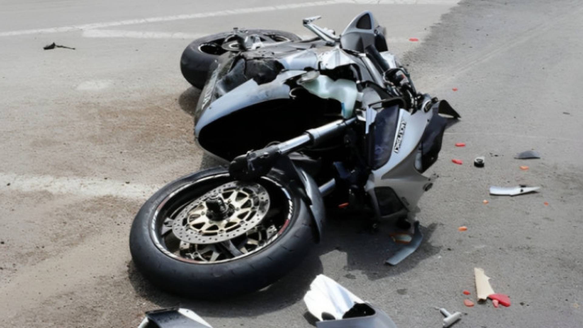 Young man injured in motorcycle accident on Amman-Salt road