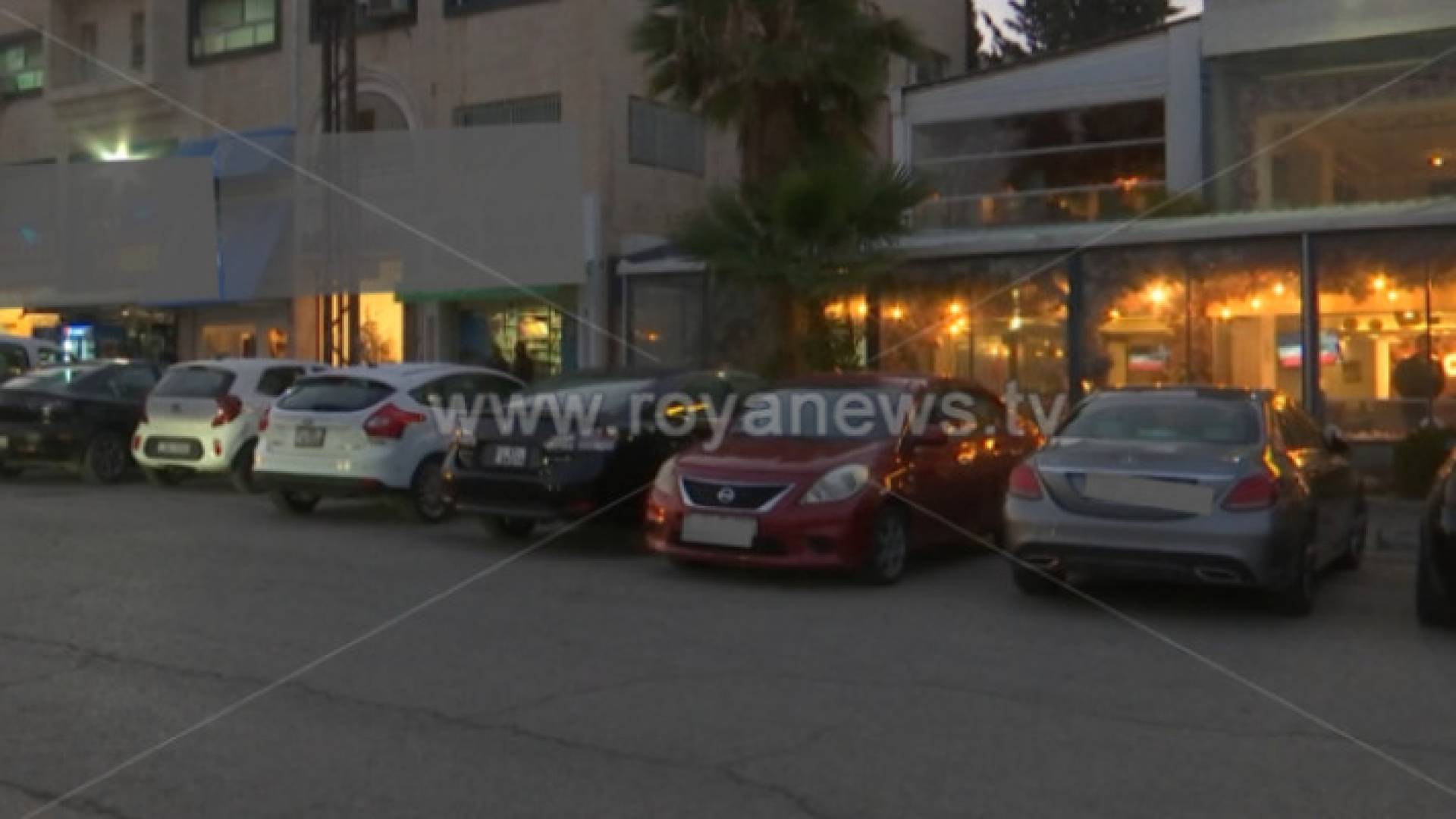 Abdoun traders renew calls to end security closures on roads leading to their shops