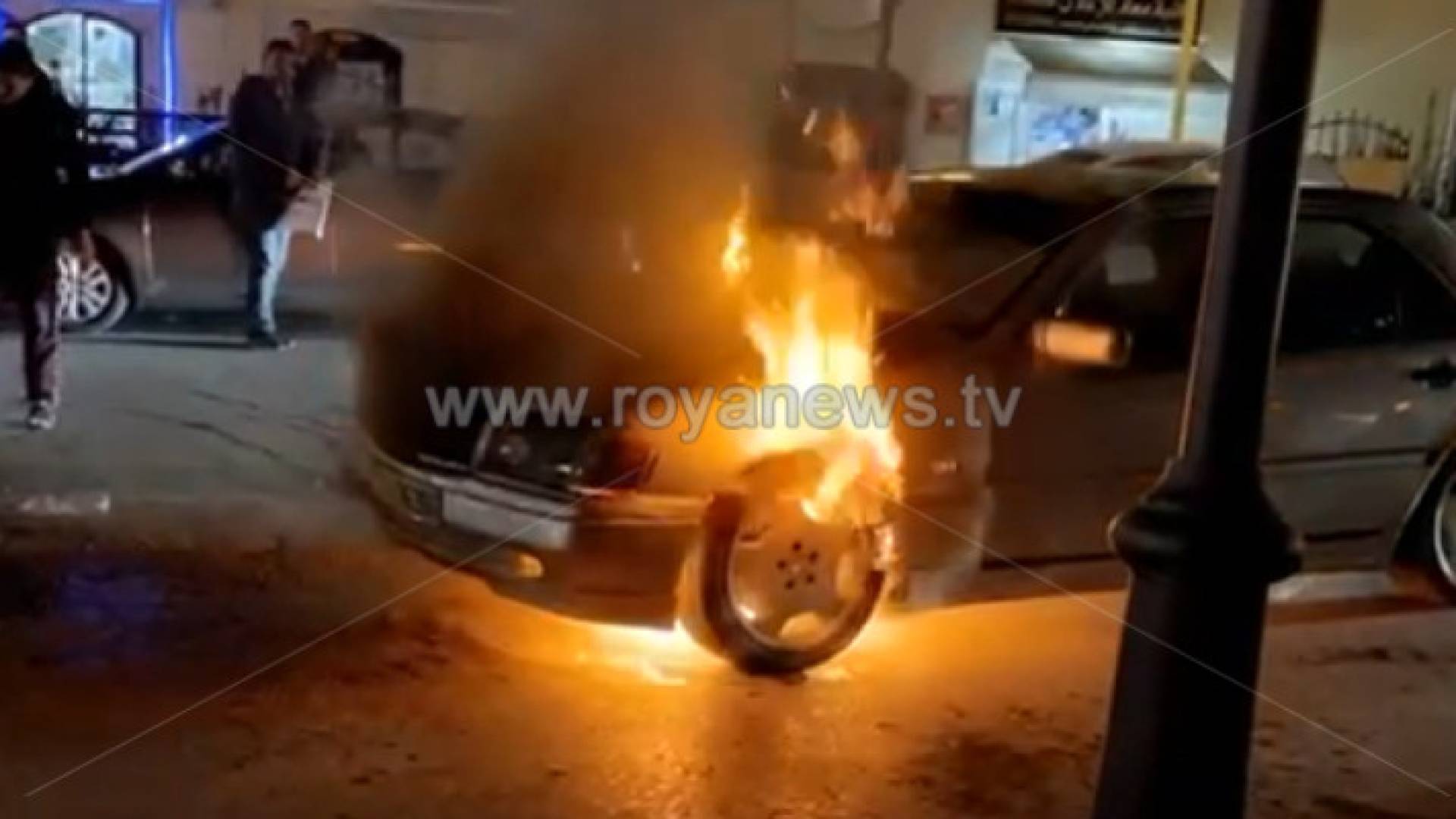 Fire breaks out inside vehicle in Salt