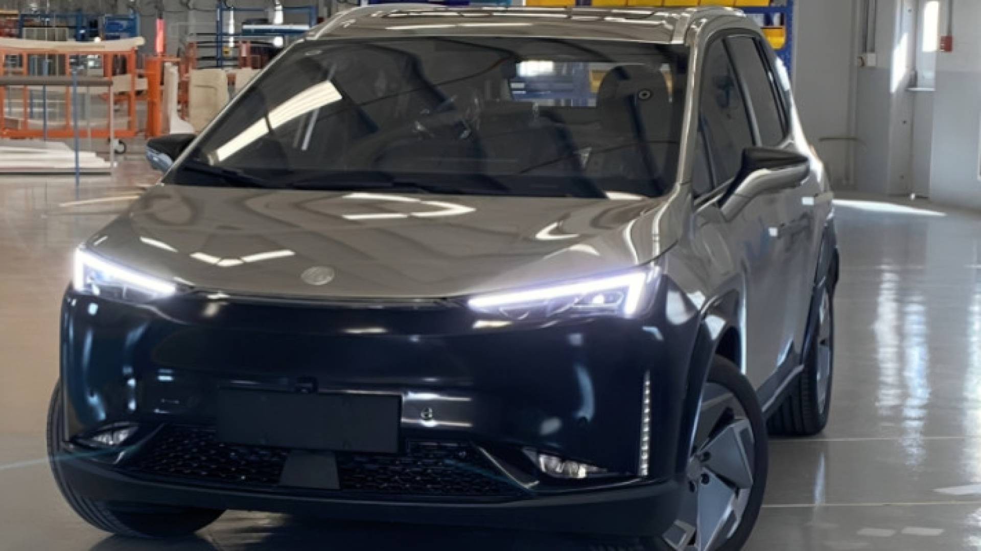 Jordanian team unveils first Arab electric car