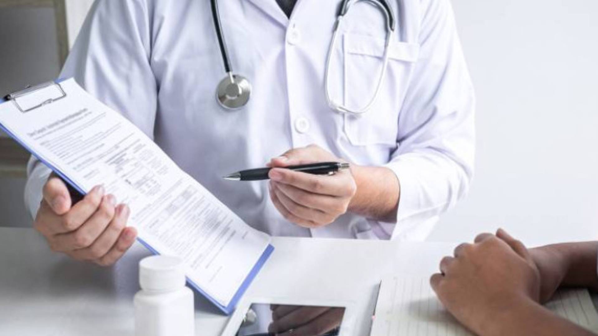 Dispute escalates between Health Ministry, Medical Association over 2024 fee schedule