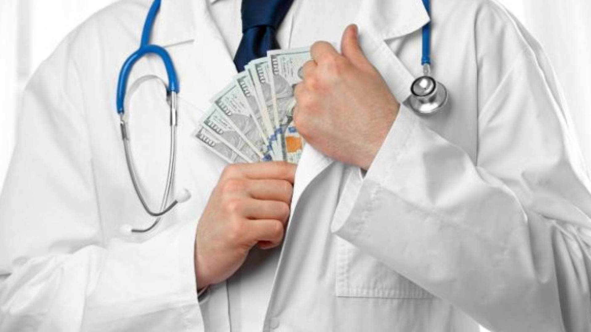 Can patients claim refunds after cancellation of doctors' fee schedule in Jordan?