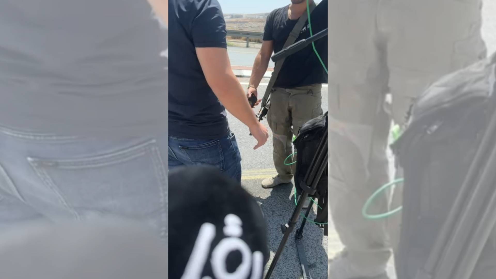 VIDEO: Armed “Israeli” settler blocks Roya team's coverage in Jericho