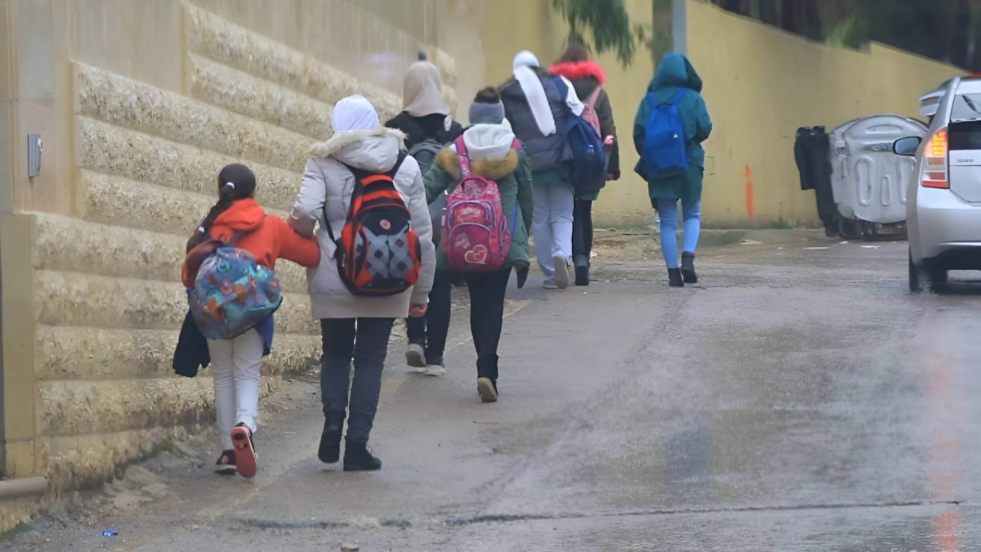 Students advised to bundle up as chilly weather approaches