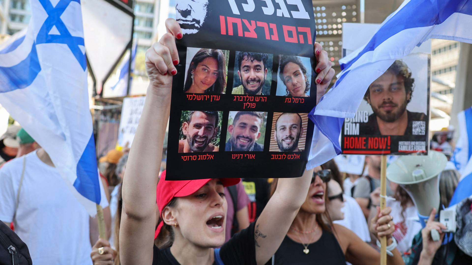 “Israeli” captive killed in mysterious circumstances, says Hamas military wing source