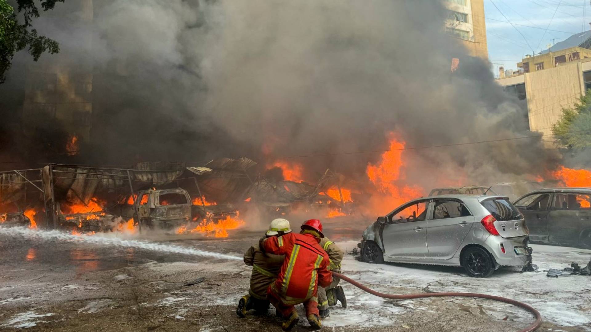 VIDEO: Lebanese authorities rush to control fire after explosion in Hamra