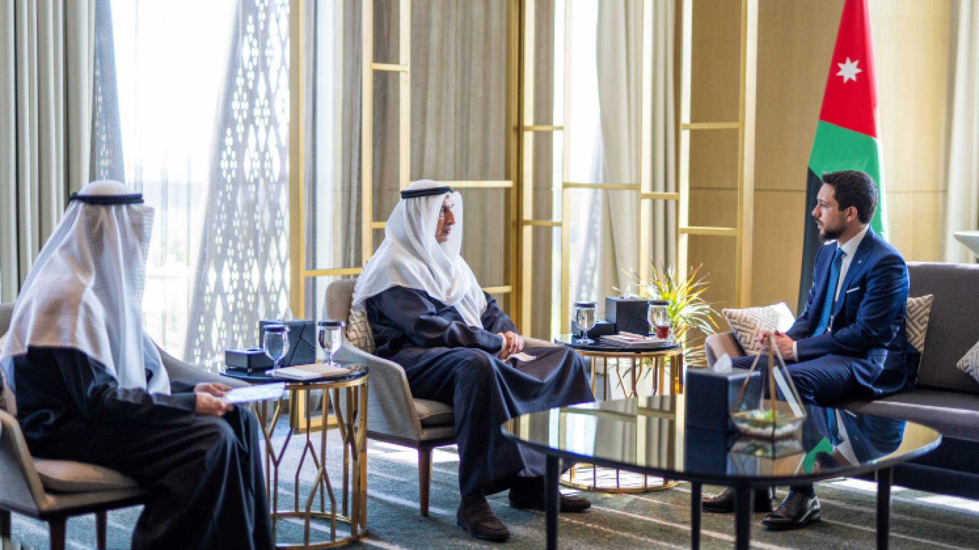 Crown Prince discusses economic growth, refugee support with Arab Fund chairman
