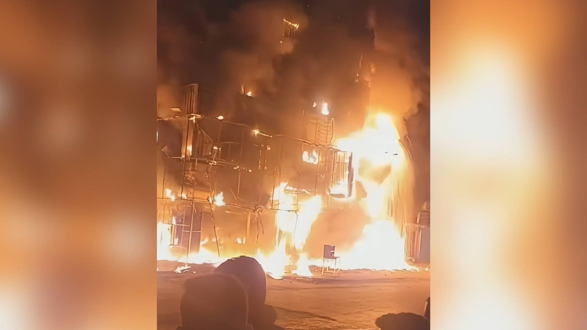 VIDEO: Emergency teams respond to restaurant blaze in Cairo