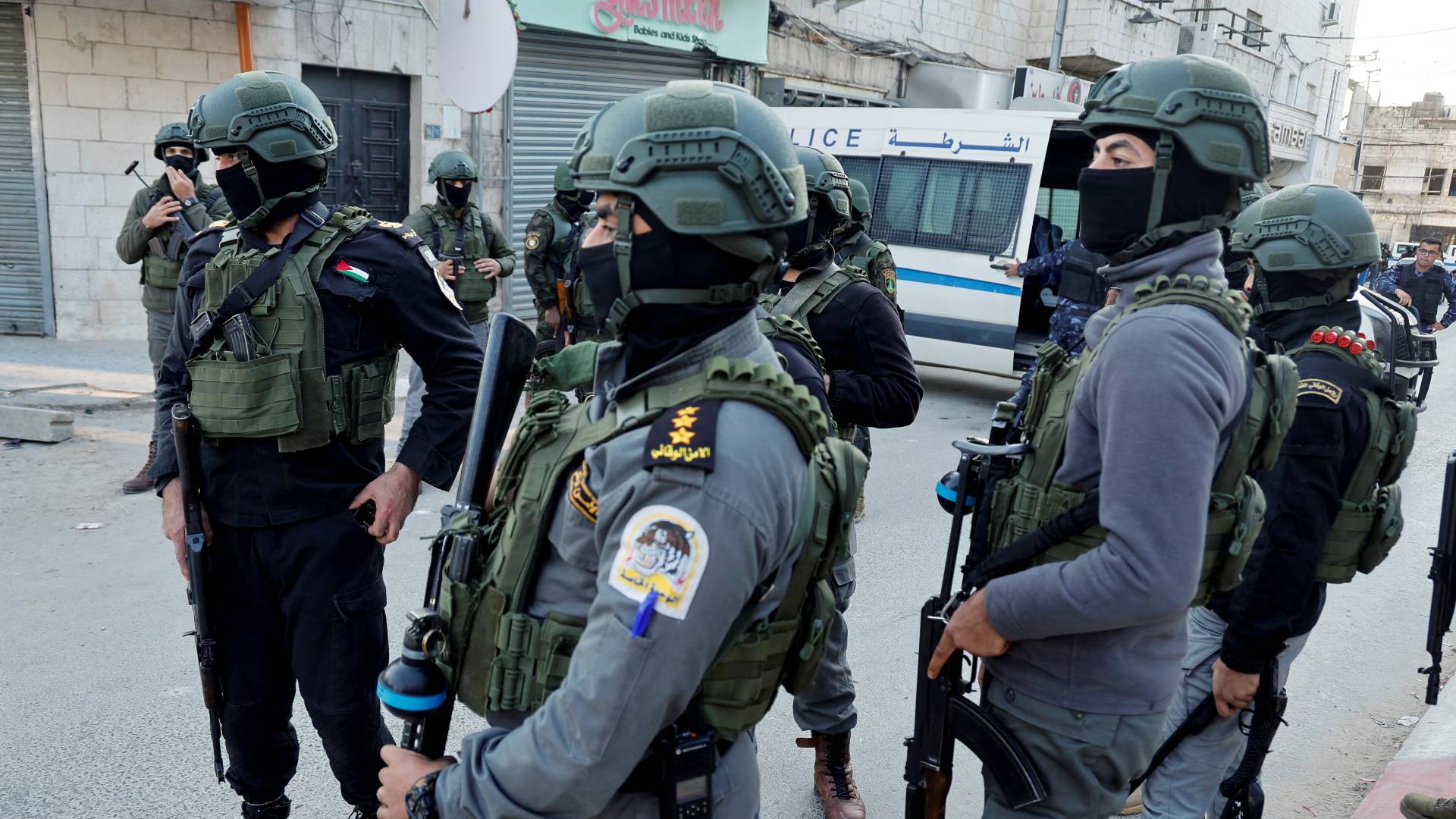 Palestinian security forces investigate personnel after viral video controversy