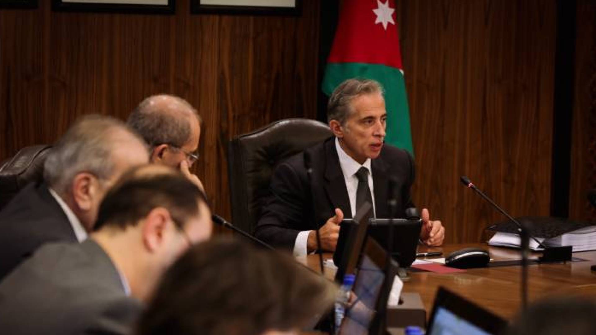 Government approves updated executive program for economic modernization