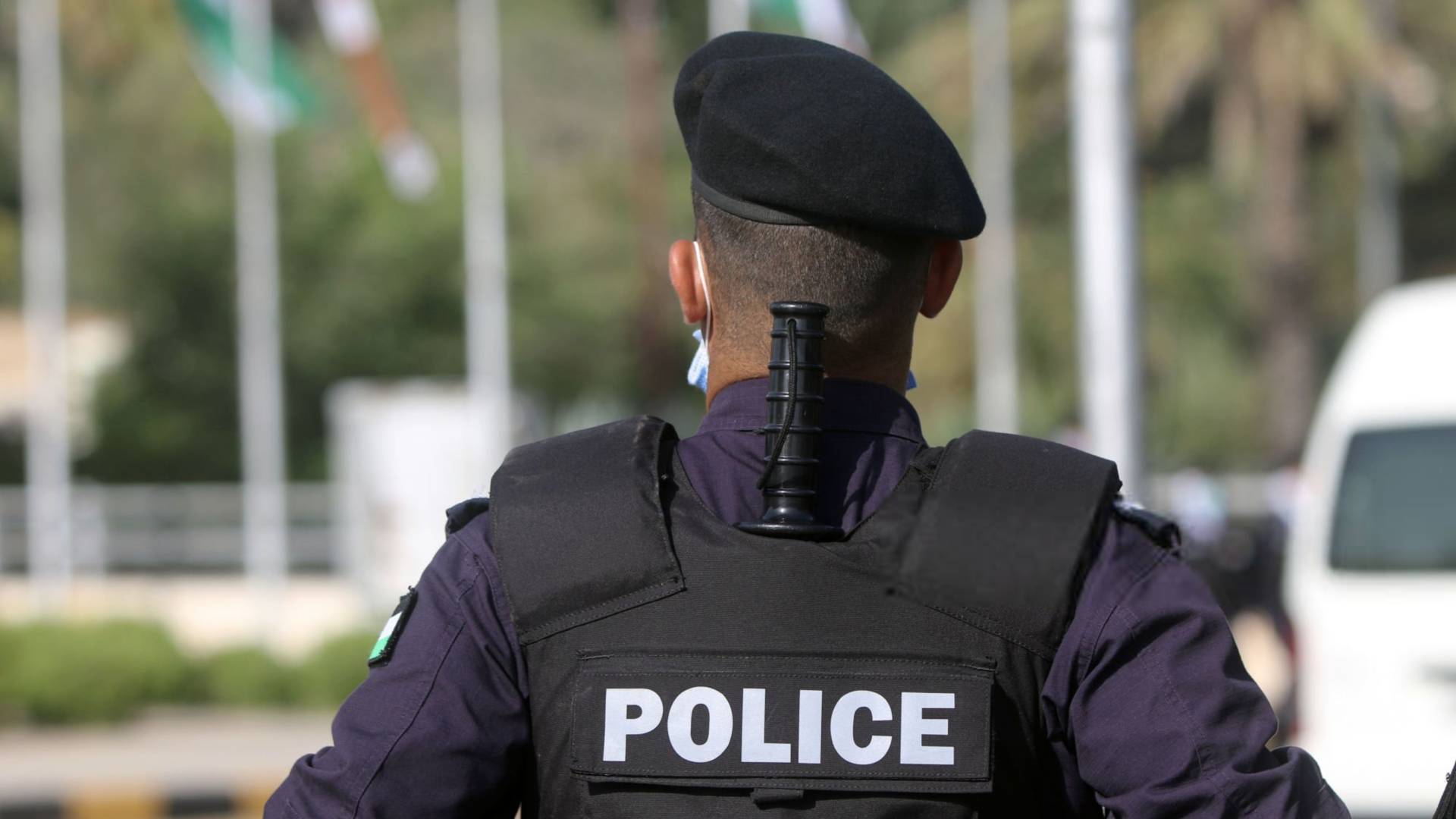 Authorities locate suspect who stabbed Marka school teacher