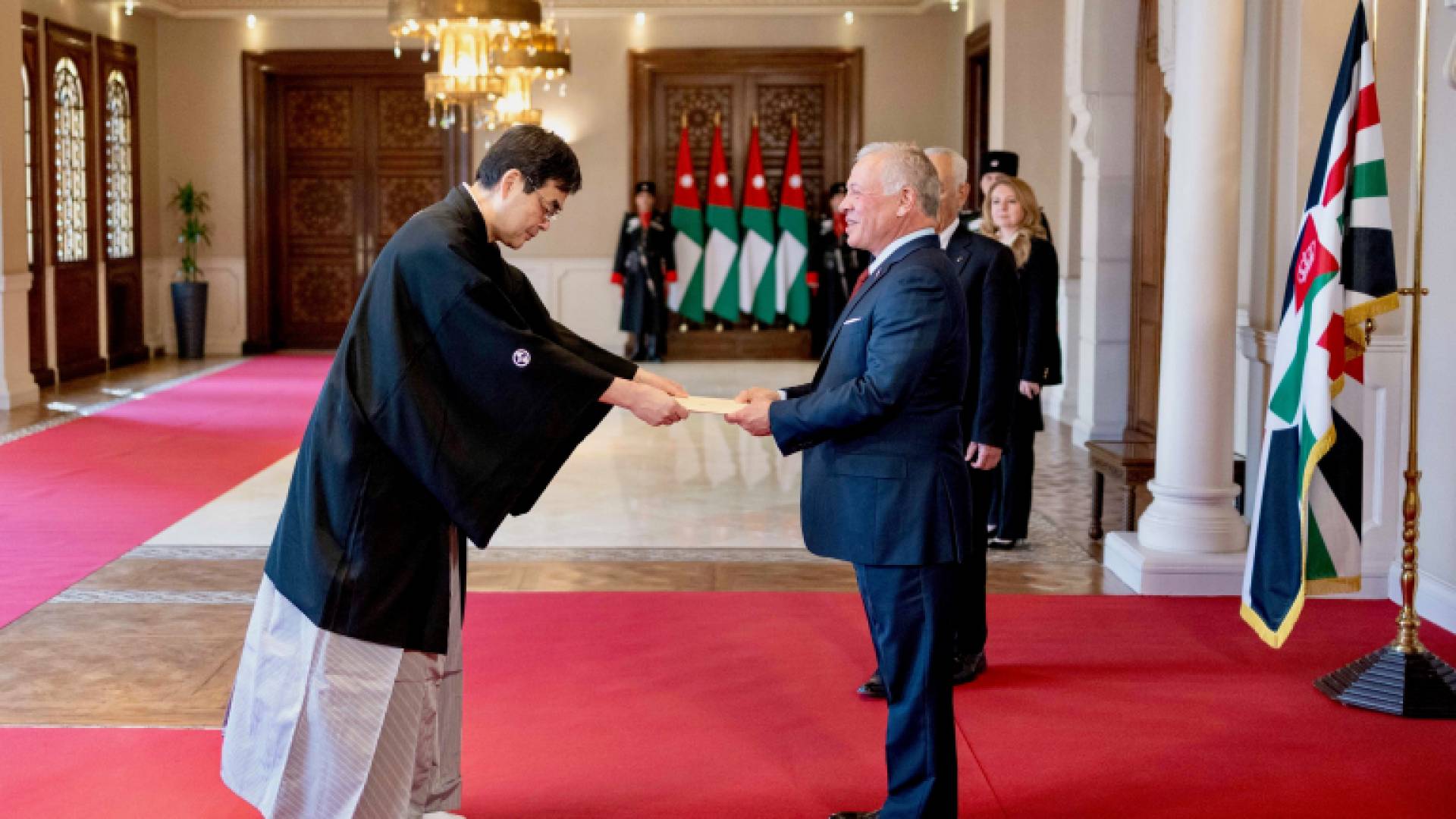 VIDEO: King accepts credentials of new ambassadors