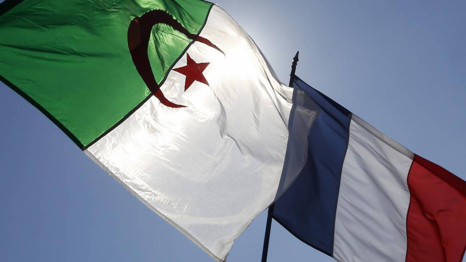 Algeria rejects France’s “blackmail” over deportations