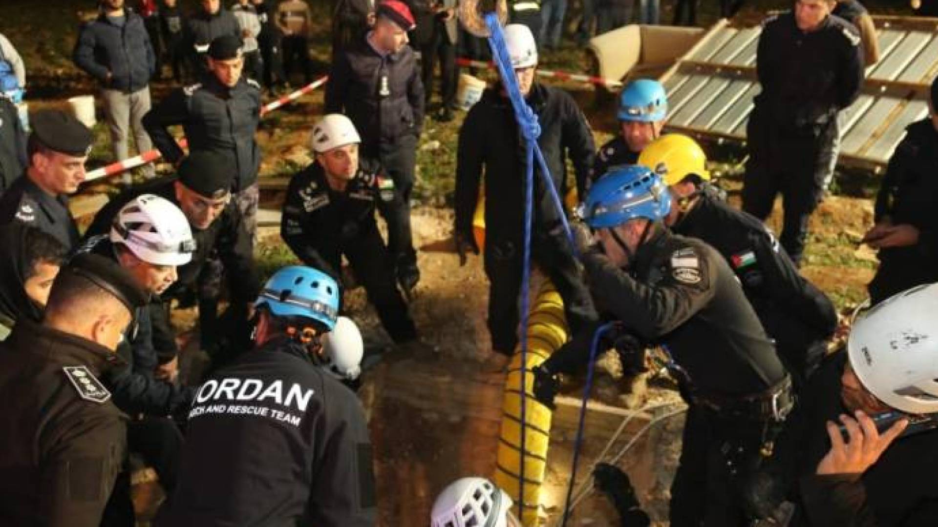 VIDEO: Man dies after falling into 30-meter deep pit in Amman