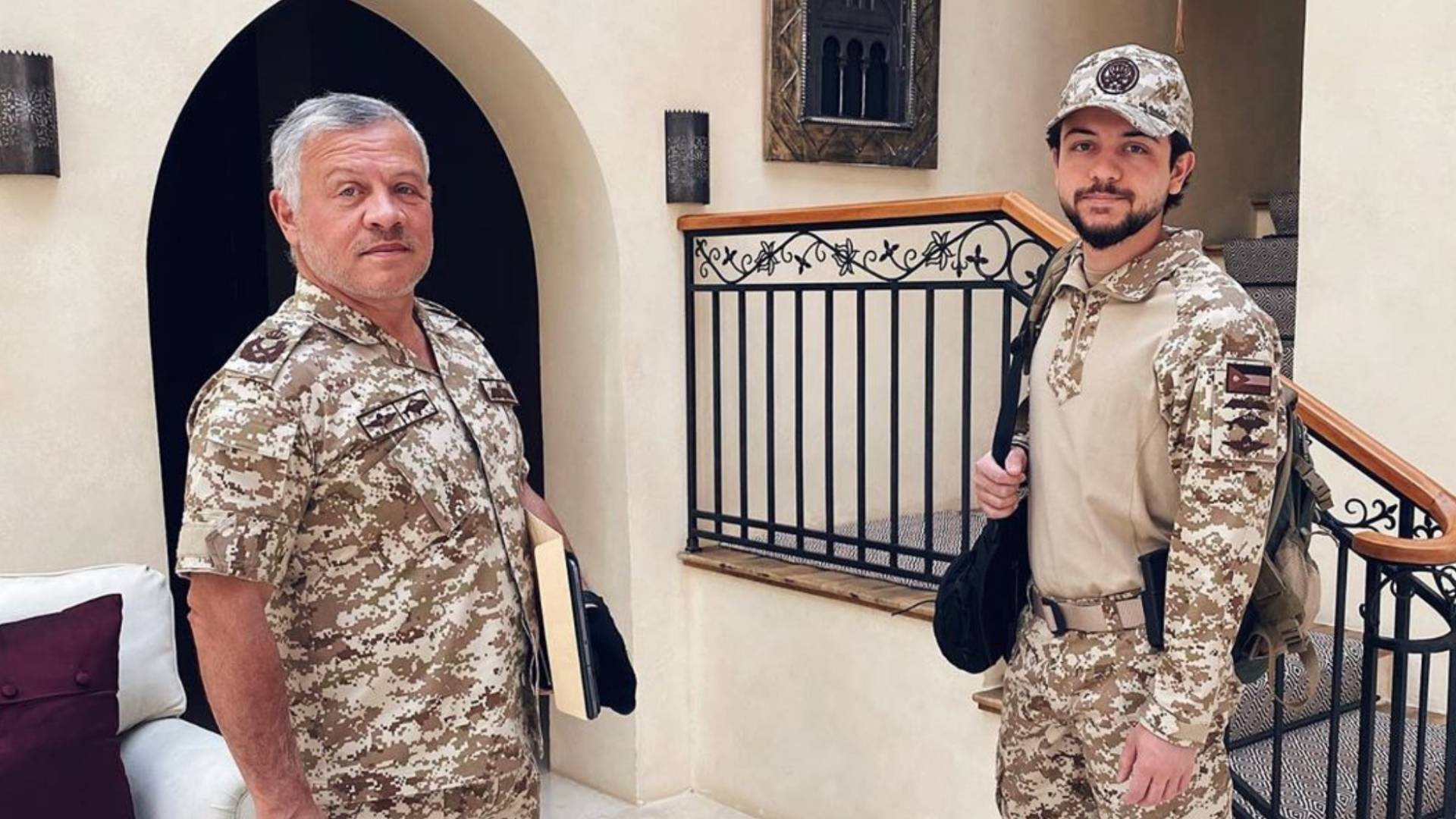 King, Crown Prince receive cables on occasion of Eid Al Fitr