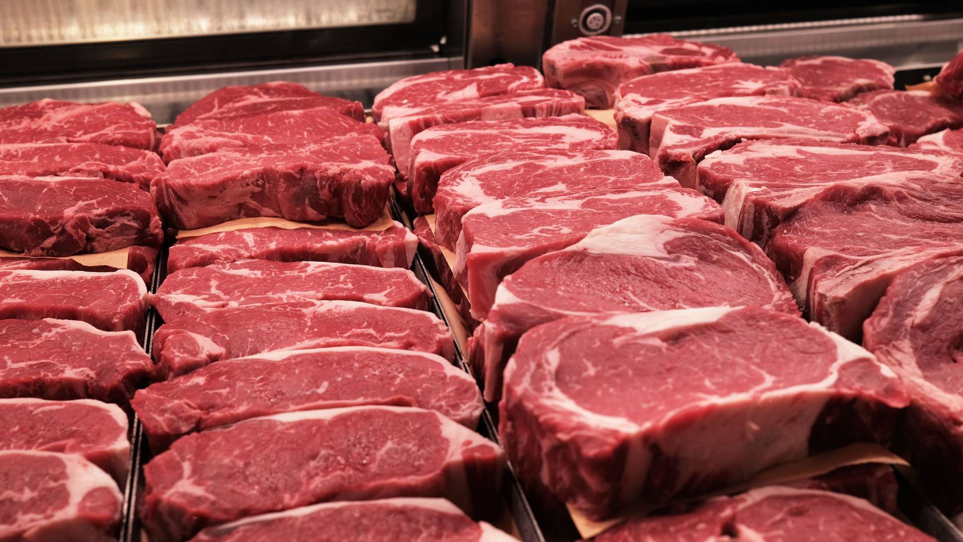 Jordanian authorities seize 7 tons of spoiled meat during Ramadan