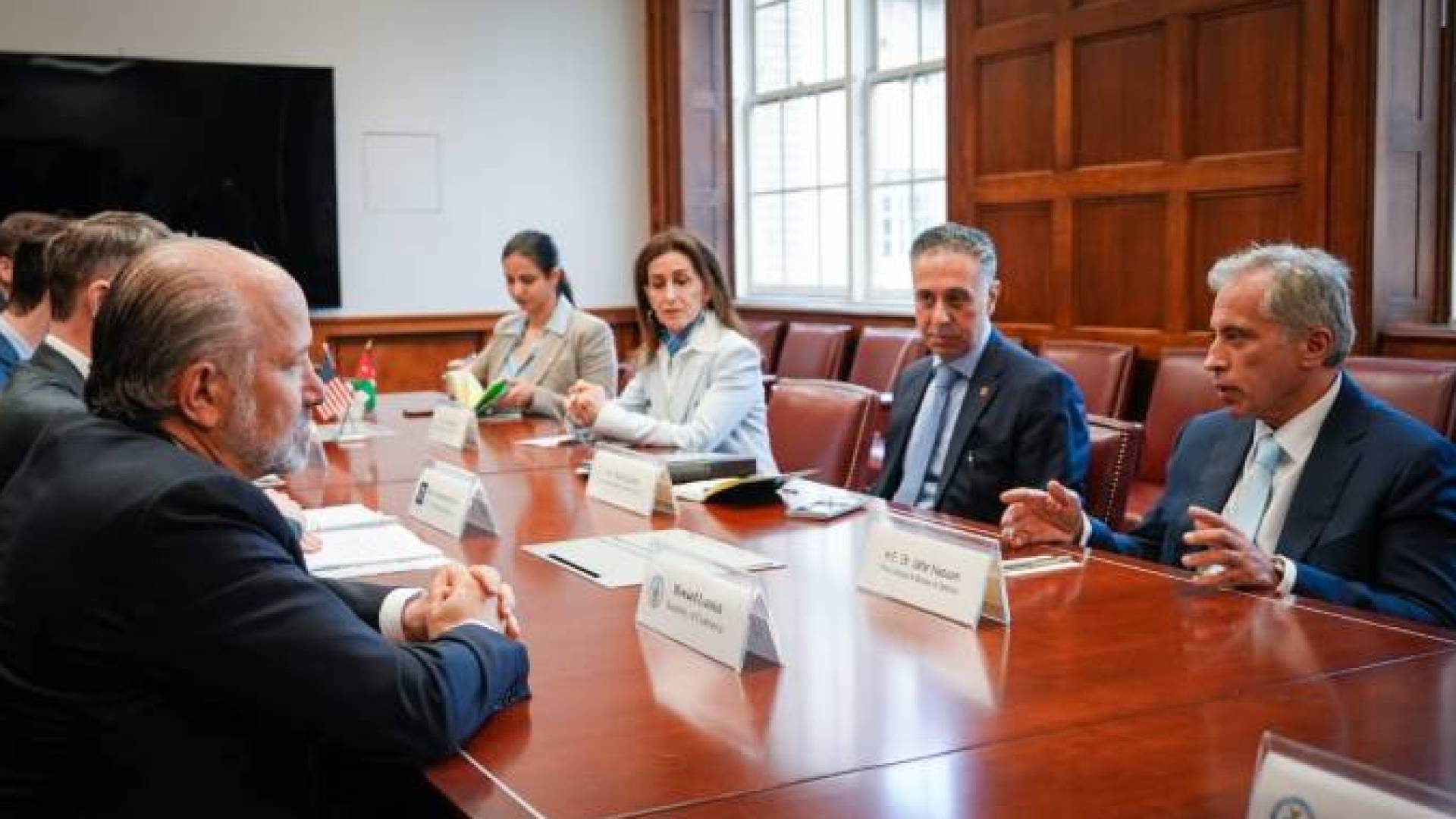 PM holds high-level talks with senior US administration officials