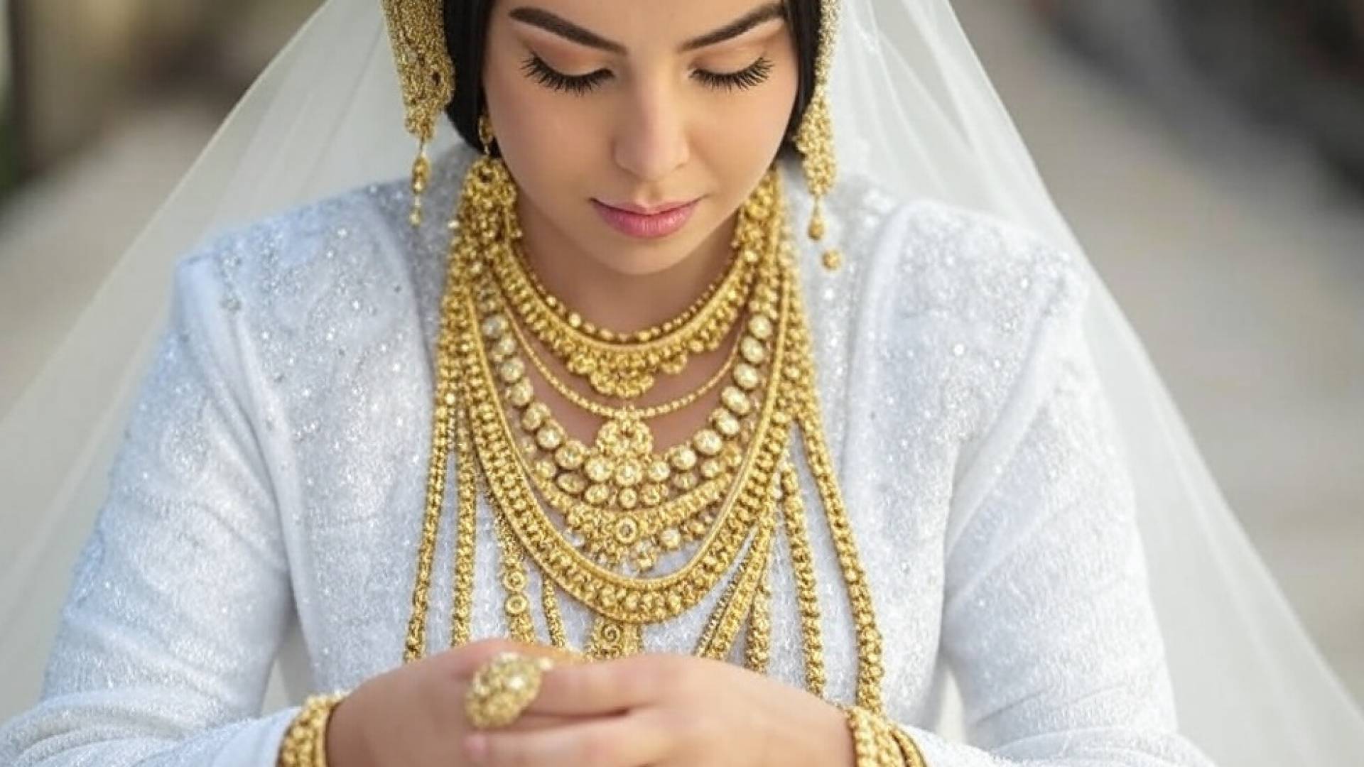 Turkish bride donates $40,000 dowry gold to support Gaza