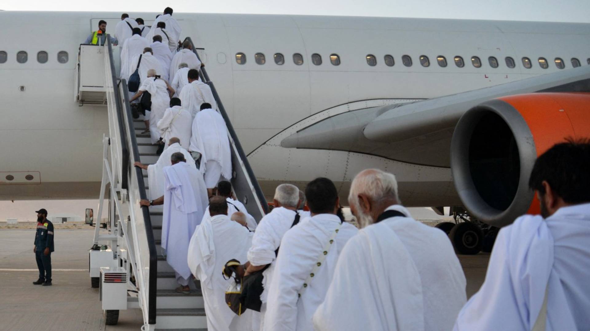 Saudi Arabia announces strict penalties for unlicensed Hajj pilgrims