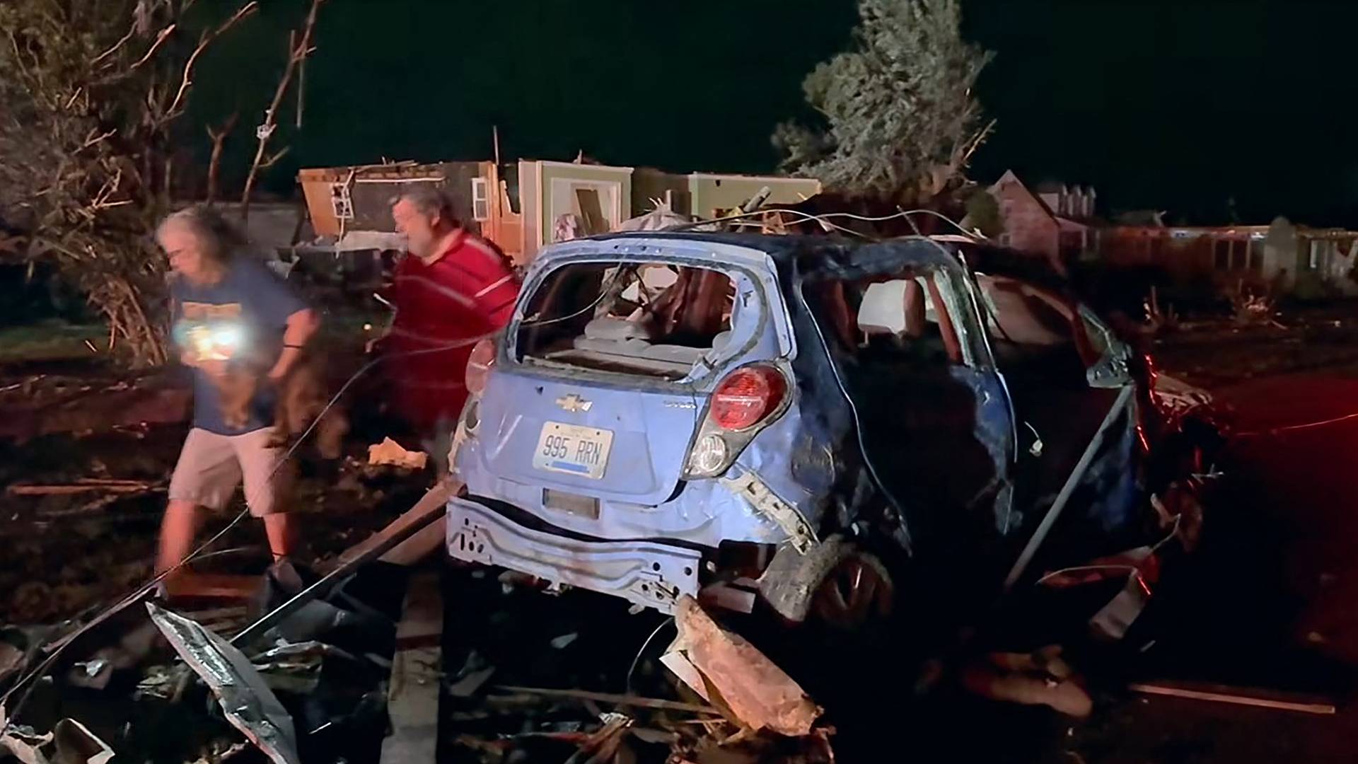 At least 20 dead as tornadoes devastate southern US states