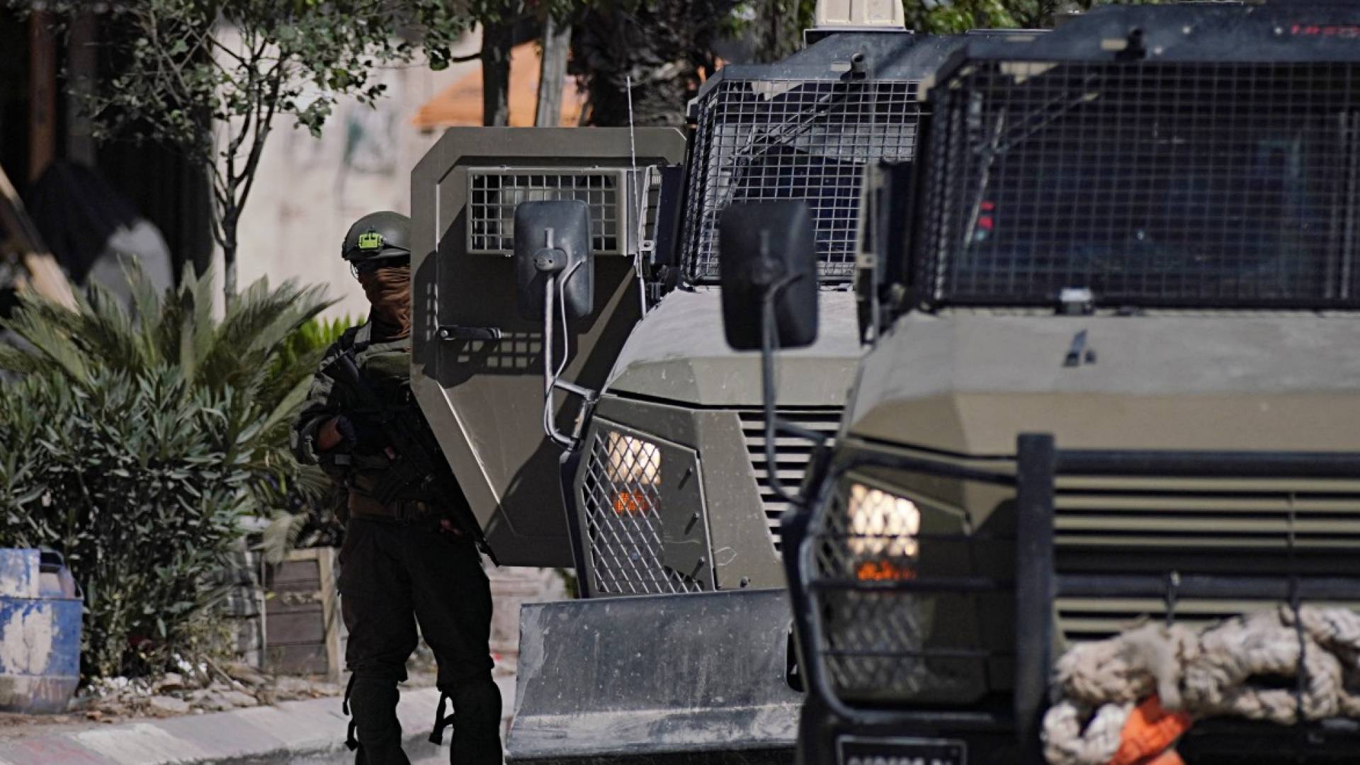 VIDEO: "Israeli" forces open fire on European-Arab diplomatic delegation near Jenin