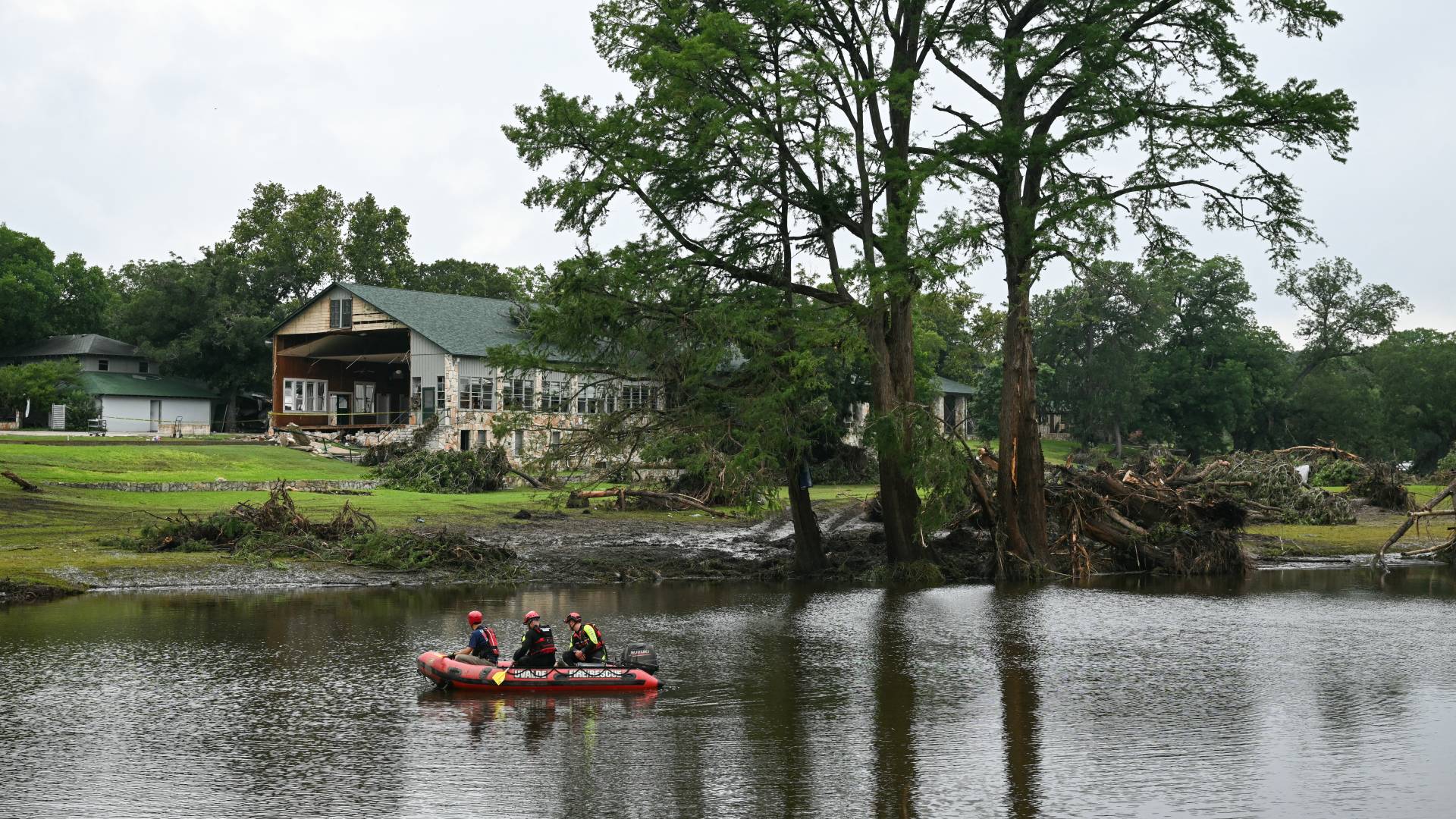 Texas flood toll passes 100 as more bodies recovered