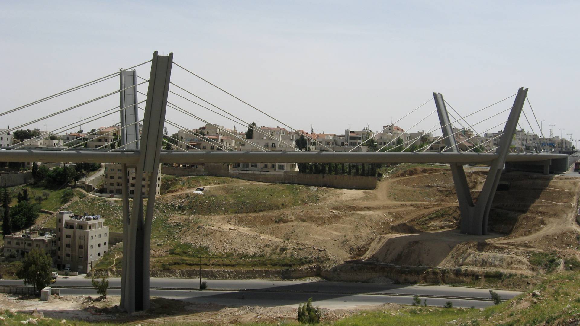 Police find man’s body under Abdoun Bridge in Amman