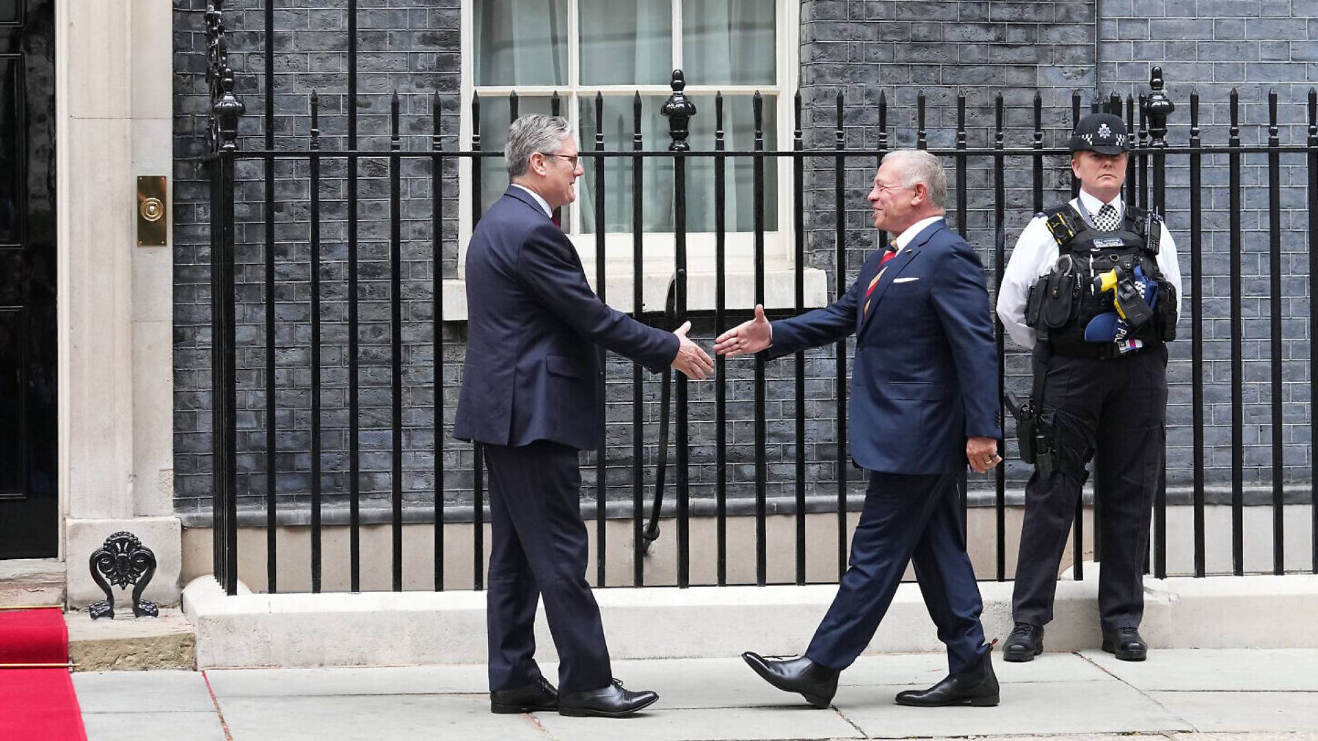 King receives call from UK PM, stresses importance of ending humanitarian catastrophe in Gaza